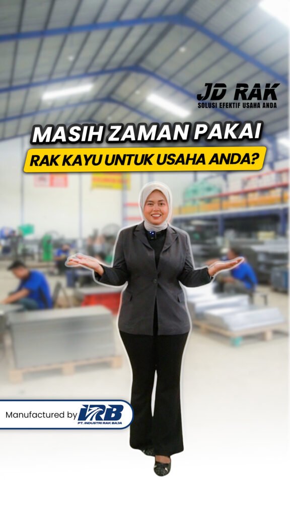 perbandingan rak kayu dengan rak besi